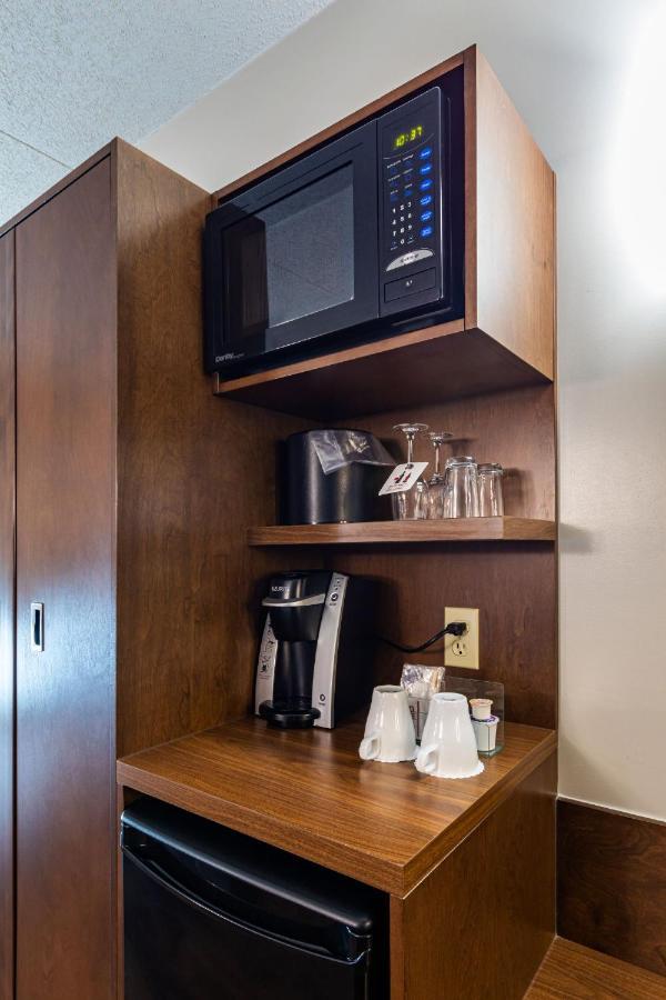 Hotel & Suites Normandin Quebec Eksteriør billede