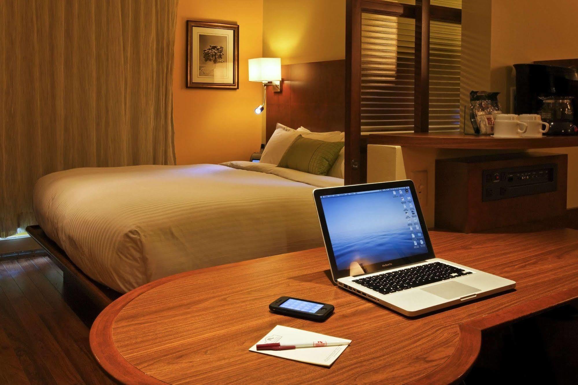Hotel & Suites Normandin Quebec Eksteriør billede